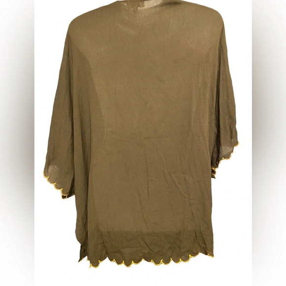 Umgee Floral Embroidered Wrap Shawl Topper - Picture 6 of 9